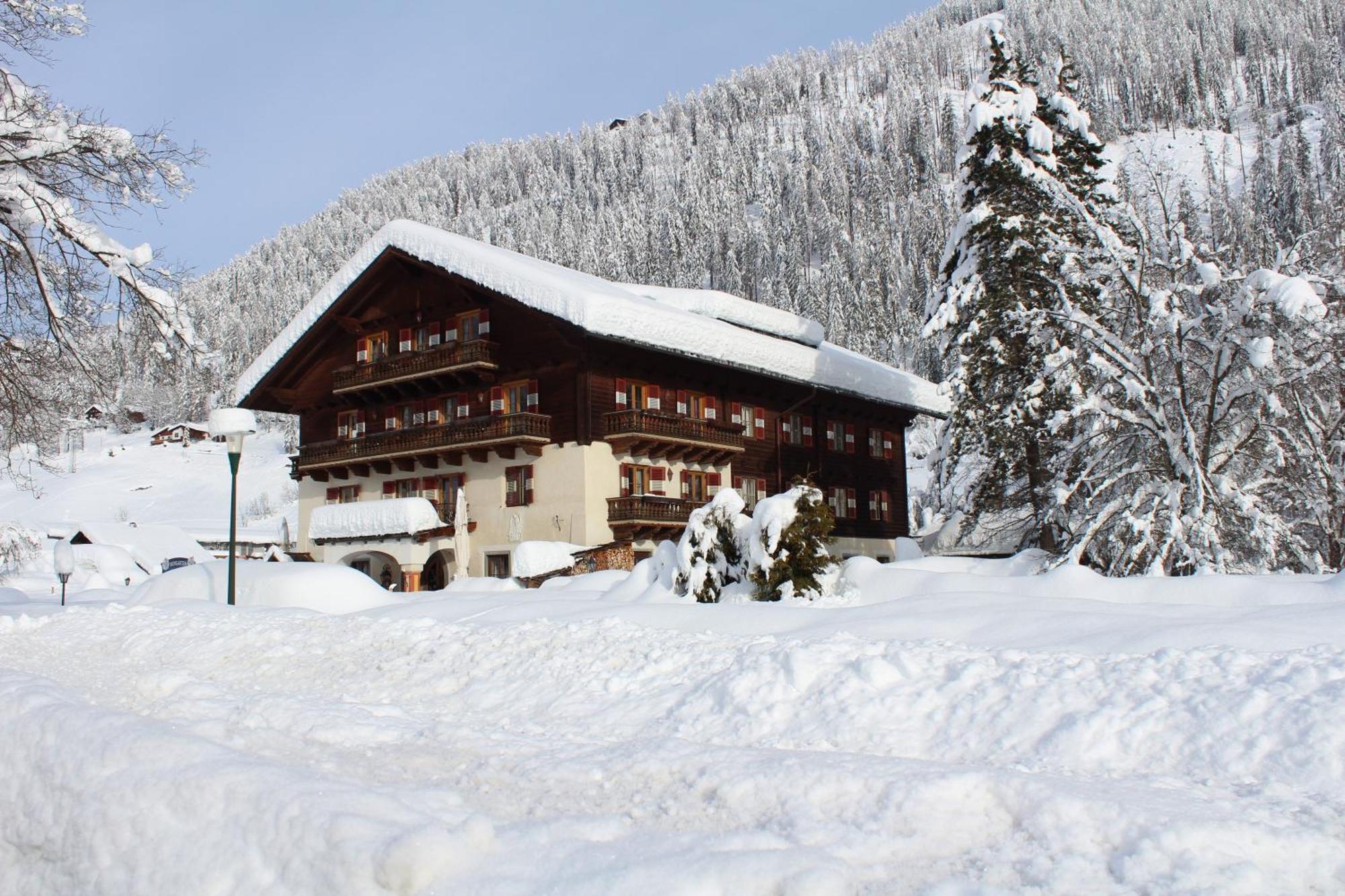 Hotel Schlosswirt Гроскирххайм Экстерьер фото